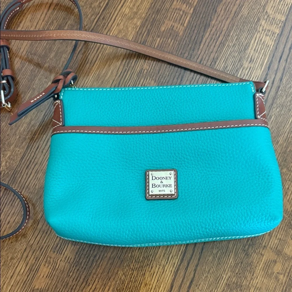 Dooney & Bourke Green Leather Crossbody Bag - Picture 2 of 10